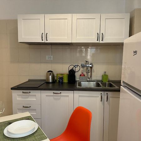 The Best Rent - Spacious One-Bedroom Apartment Near Colosseum Rzym Zewnętrze zdjęcie