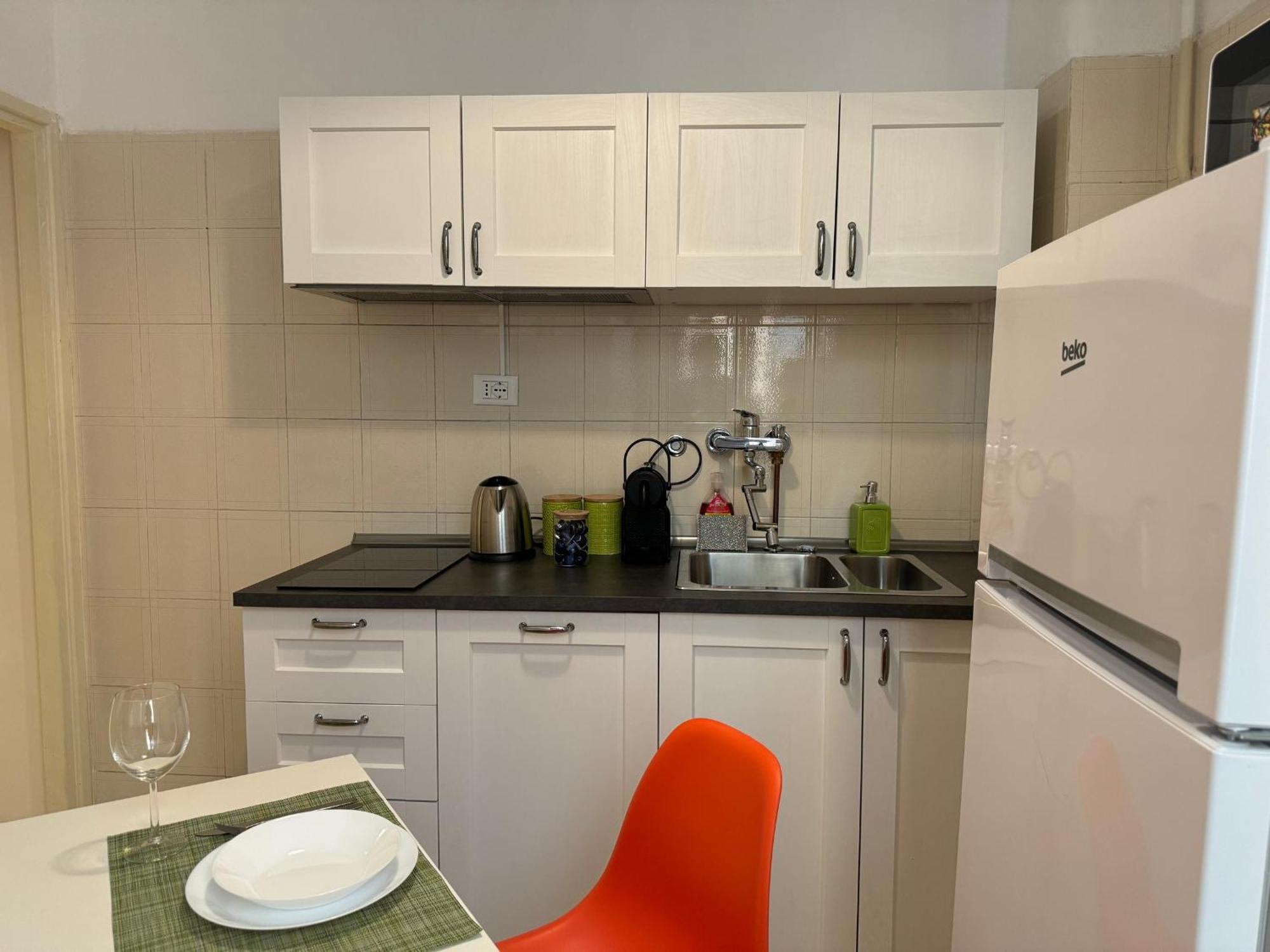 The Best Rent - Spacious One-Bedroom Apartment Near Colosseum Rzym Zewnętrze zdjęcie